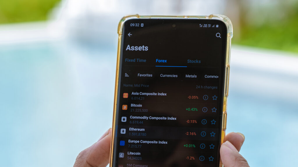 web design trends: dark mode