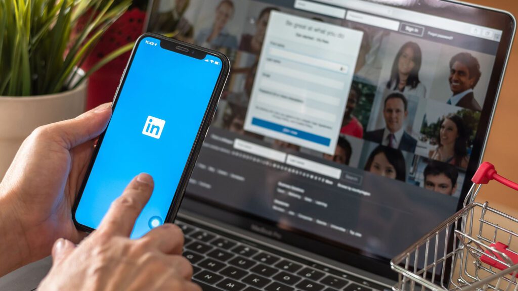 how to post a story on linkedin